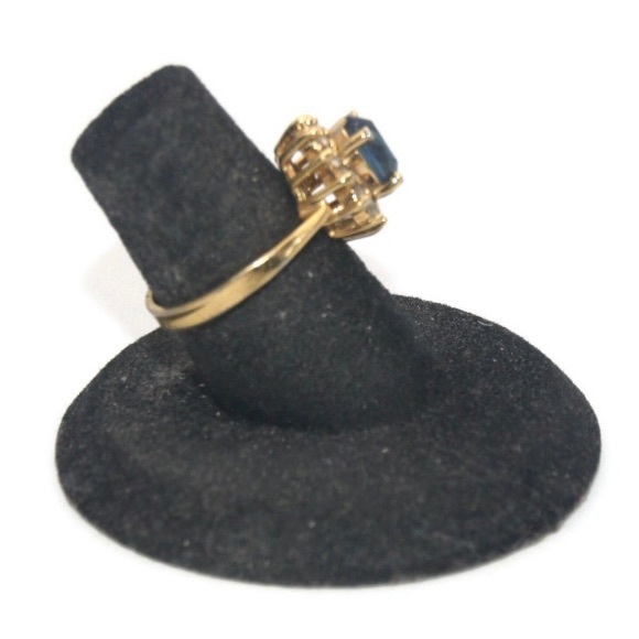 Vintage Gold Tone, Oval Faux Aquamarine and Clear Rhinestones Size 7.5 - Picture 3 of 4